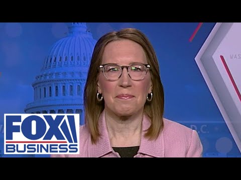 REGULATE IT: SEC commissioner criticizes ‘extremely complicated’ crypto rules