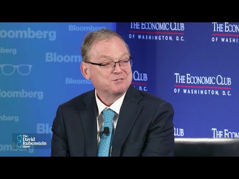 Hassett Says He’d Take Top Fed Job If Trump Offered It