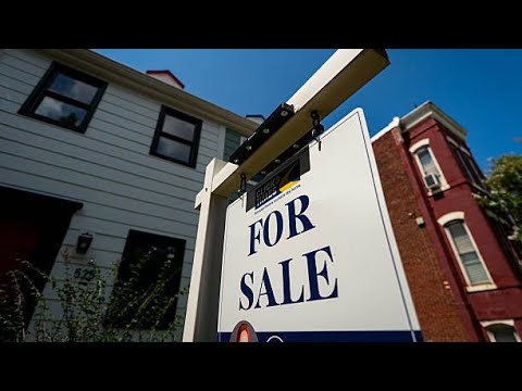 Fannie, Freddie Expand Portfolios Ahead of Possible Public Offering