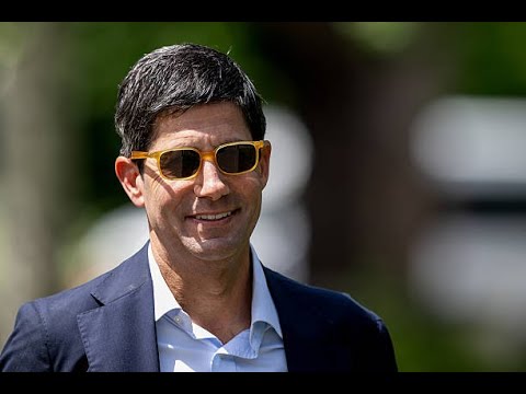 Trump Picks a Reinvented Warsh to Lead the Federal Reserve