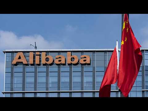 US Briefly Names Alibaba, Baidu as Firms Aiding China’s Military