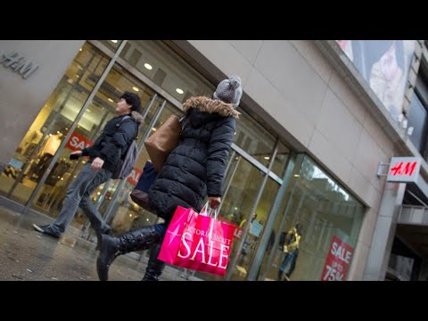 US Consumer Confidence Ticks Up on Stronger Job Prospects