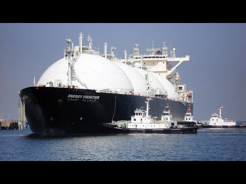 European Gas Surges to Three-Year High on Qatar LNG Shutdown