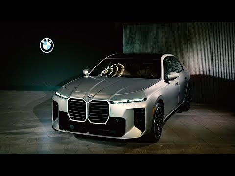 BMW Says EV Demand Is Rising, Unveils the New Series 7