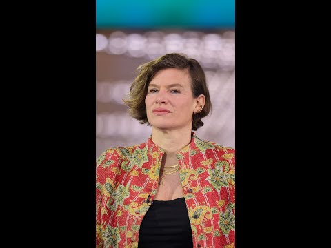 University College London Professor on the Cons of Hiring Consultants