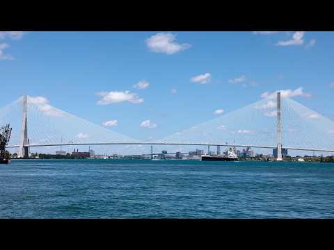 US-Canada Bridge Fuels Political Row