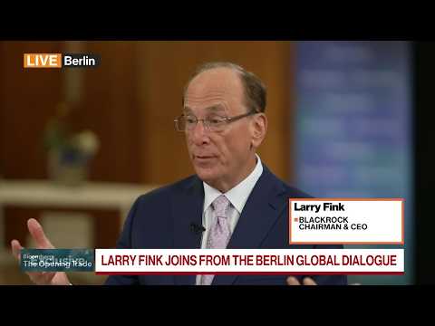 BlackRock’s Fink Sees Inflation Risk in Slow Data-Center Buildout